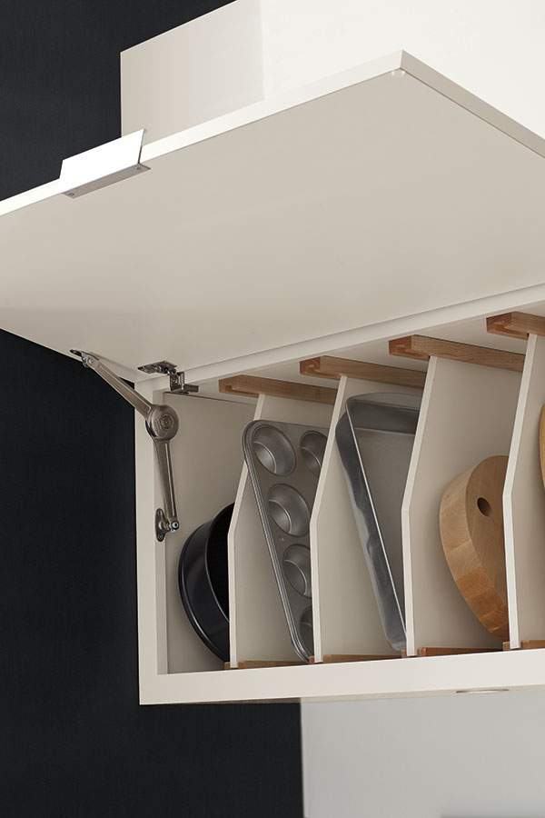 Tray Divider in Top Hinge Wall Cabinet
