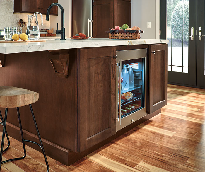 Gresham Cherry Tundra with Black Forest Detail