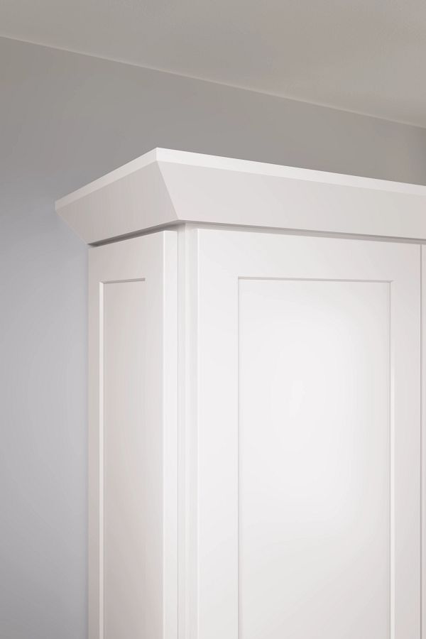 Medium Straight Angle Crown Moulding