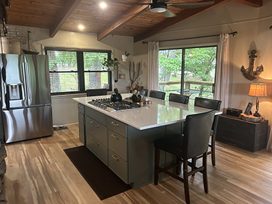 Llaura-Ispas-Kitchen